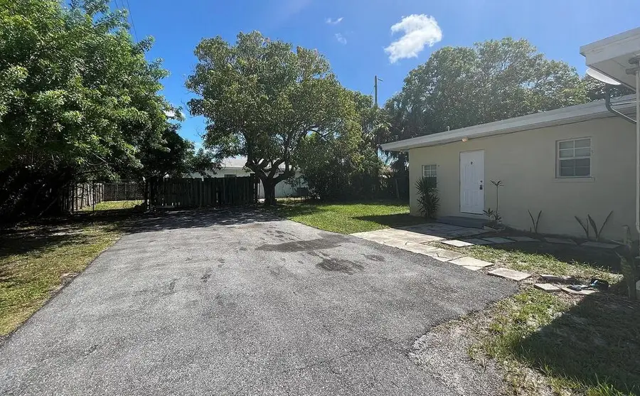 182 W 34th Street #1, Riviera Beach, FL 33404 - #3