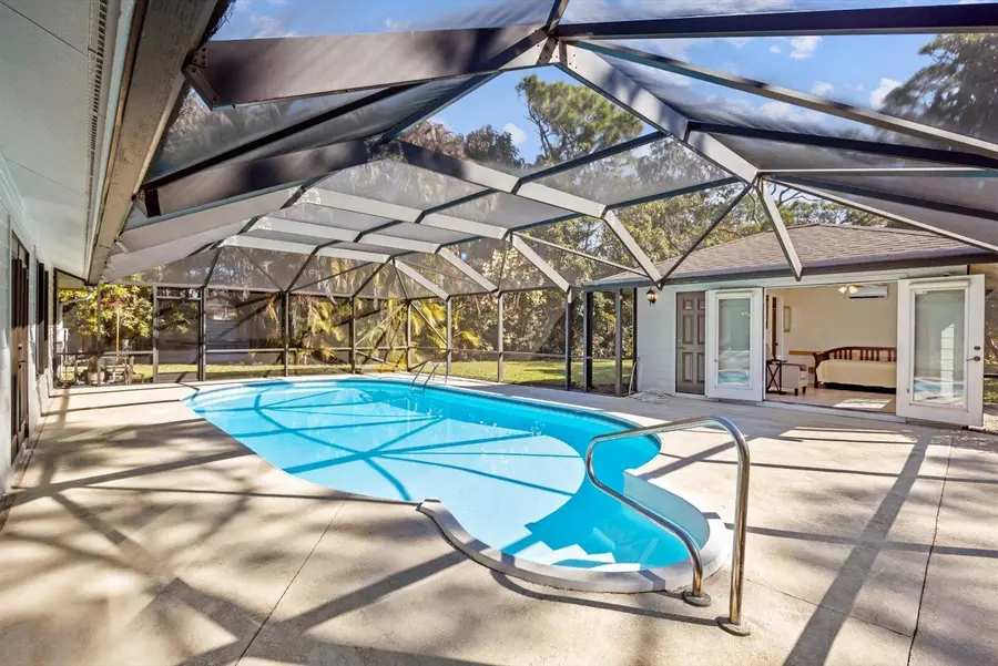 571 NE Town Terrace, Jensen Beach, FL 34957 - Image #2