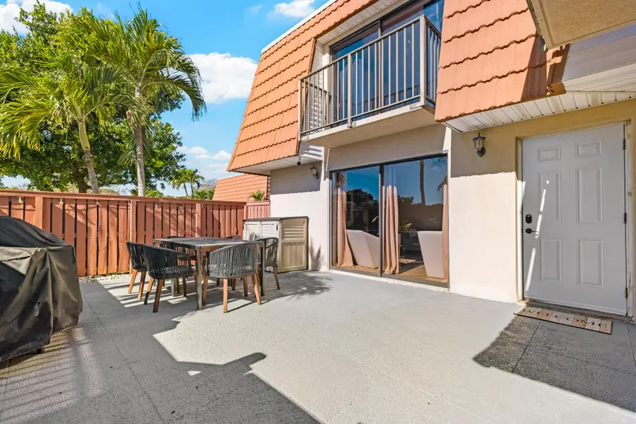 2889 SW 11th Place #2889, Deerfield Beach, FL 33442 - Image #2