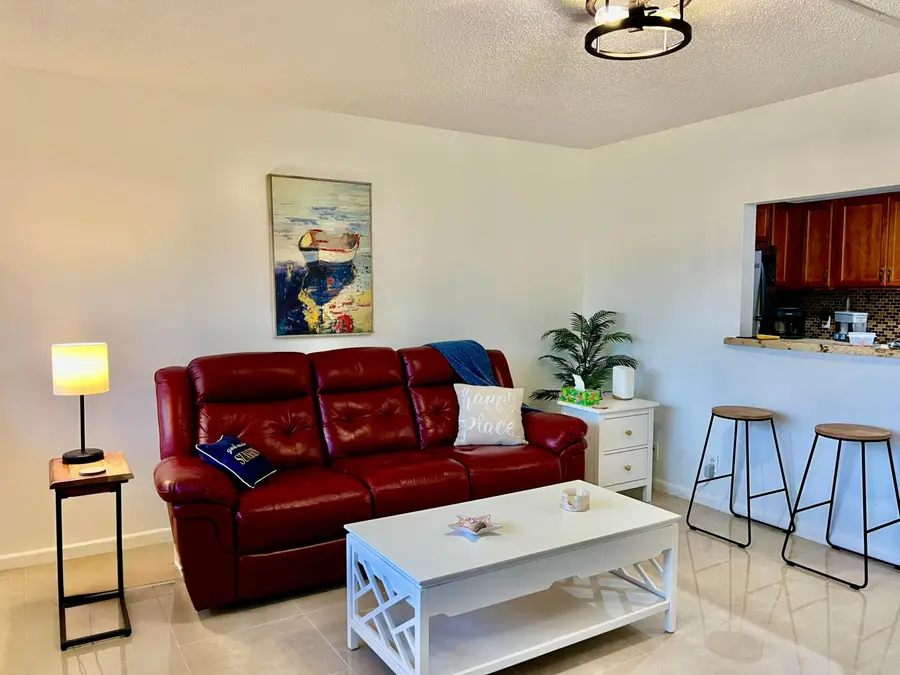 1011 Harwood C #1011, Deerfield Beach, FL 33442 - Image #2