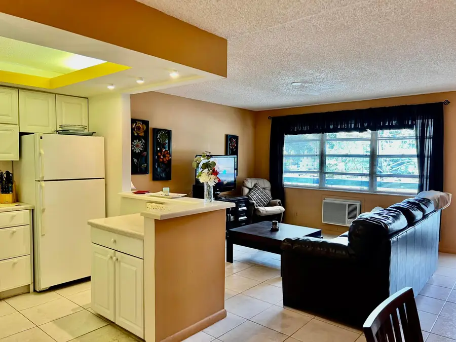 174 Lyndhurst L, Deerfield Beach, FL 33442 - Image #2