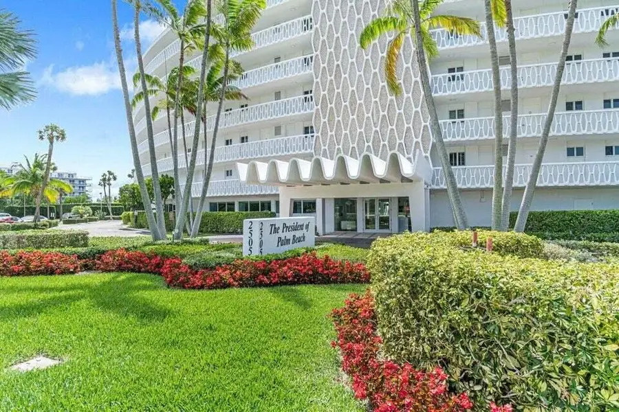 2505 S Ocean Boulevard #303, Palm Beach, FL 33480 - Image #2