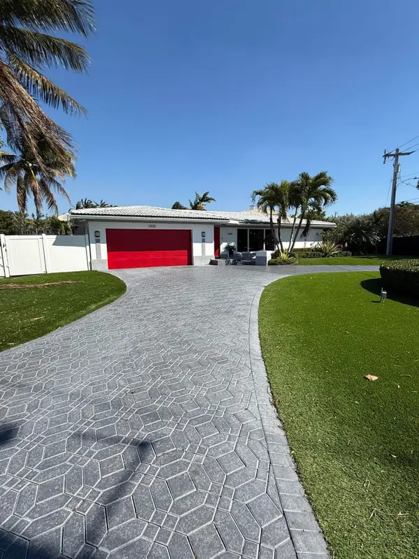 5900 Bayview Drive, Fort Lauderdale, FL 33308