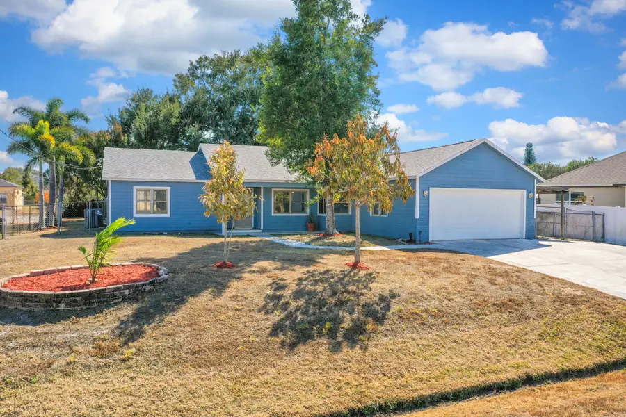 211 SW North Wakefield Circle, Port Saint Lucie, FL 34953 - #2