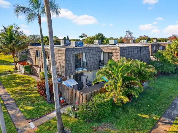 1545 W Forest Lakes Circle W #B, West Palm Beach, FL 33406