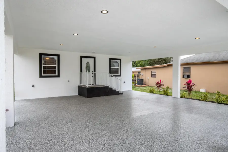 332 W Ventura Avenue, Clewiston, FL 33440 - #3