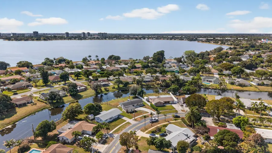 1422 42nd Street, West Palm Beach, FL 33407 - #3