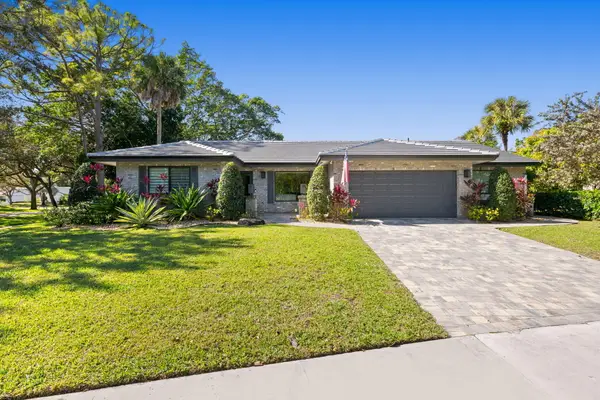 2901 NW 24 Terrace N, Boca Raton, FL 33431