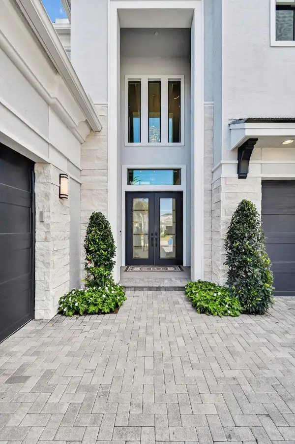 13590 Artisan Circle, Palm Beach Gardens, FL 33418