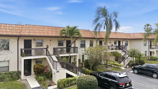 7142 Golf Colony Court #102, Lake Worth, FL 33467