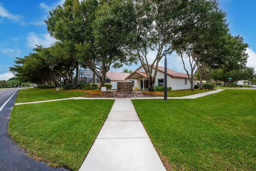 1975 Oak Berry Circle, Wellington, FL 33414 - #2