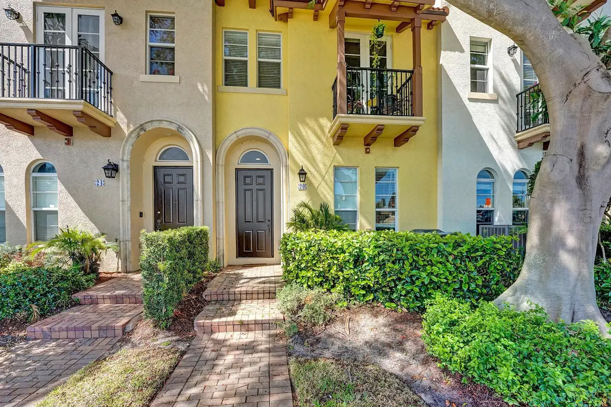 20 Via Floresta Drive, Boca Raton, FL 33487 - #1