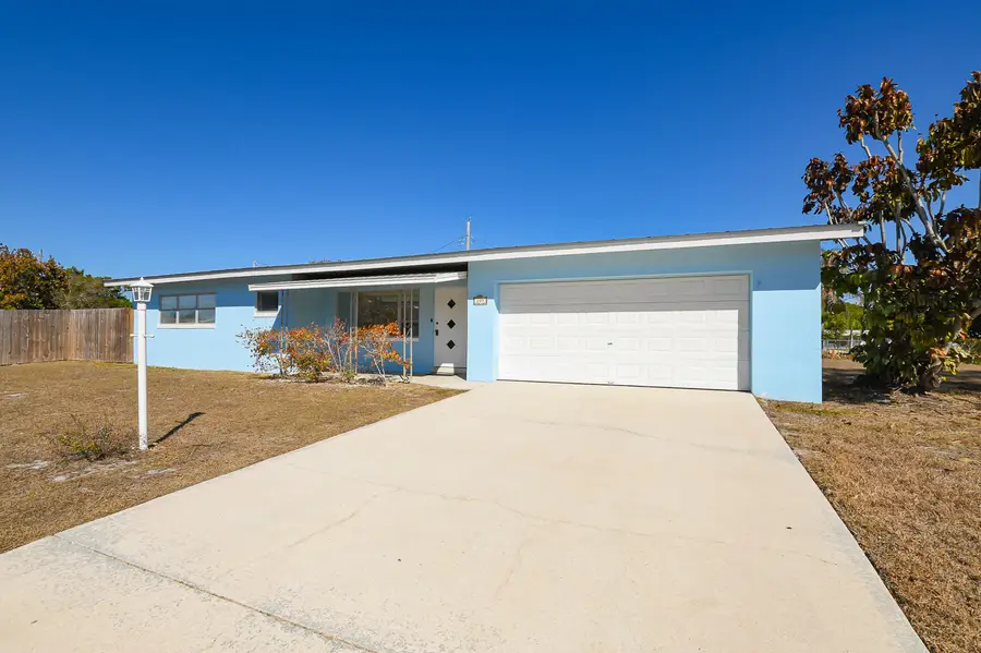 209 Oak Lane, Port Saint Lucie, FL 34952 - #2