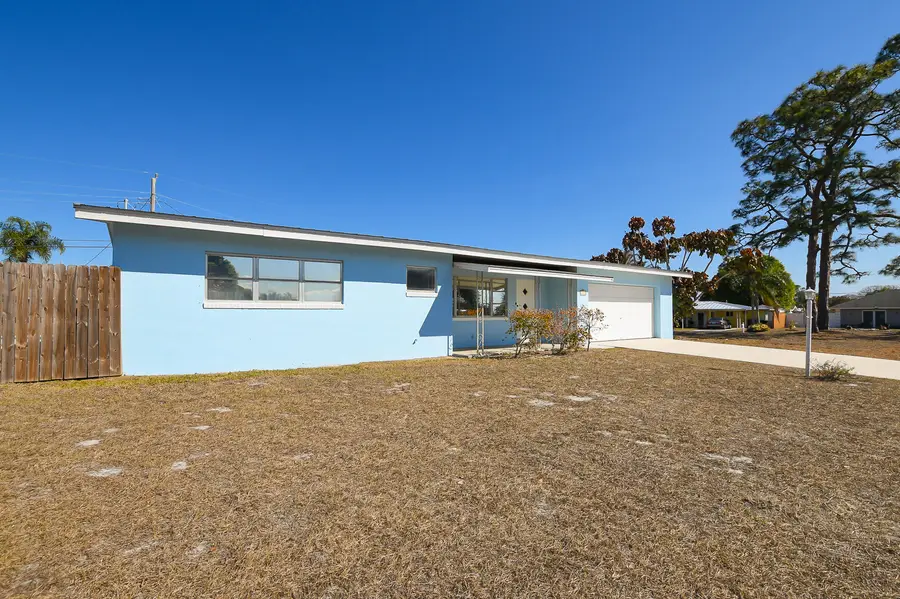 209 Oak Lane, Port Saint Lucie, FL 34952 - #3