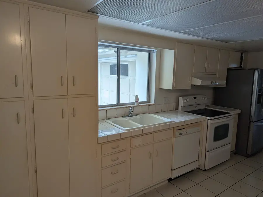 142 N Naranja Avenue, Port Saint Lucie, FL 34983 - #2