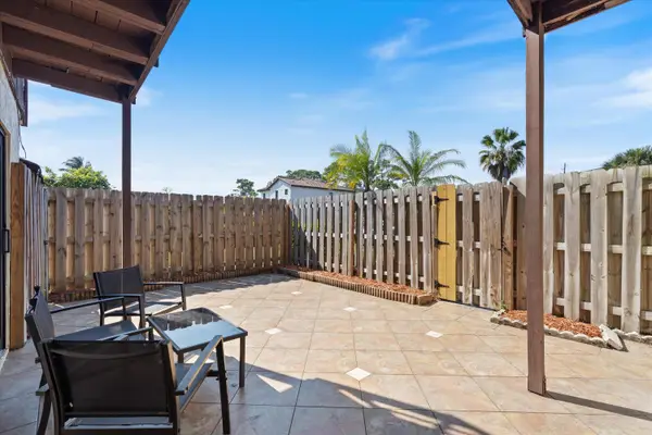 2966 Kirk Road, Lake Worth, FL 33461