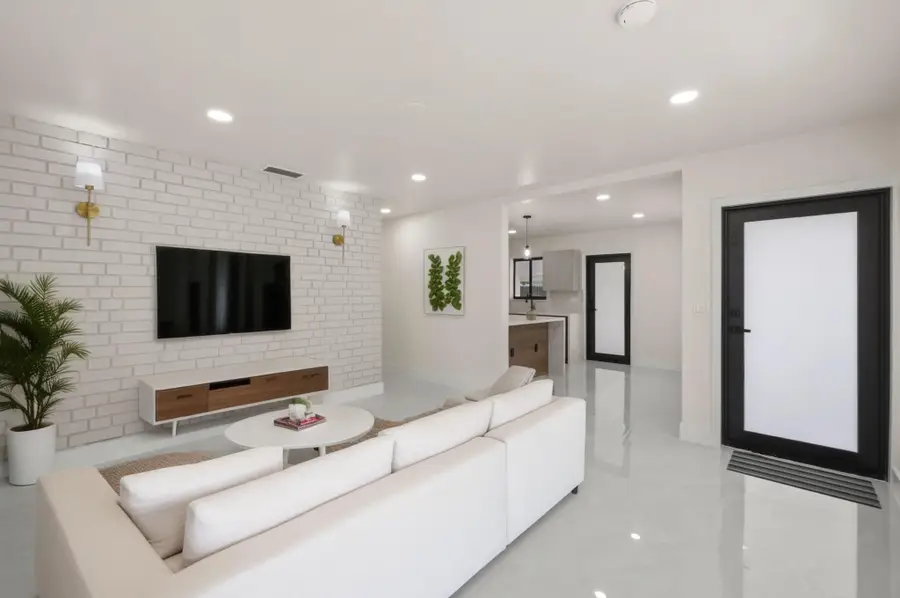 740 NE 43 Court, Pompano Beach, FL 33064 - #3