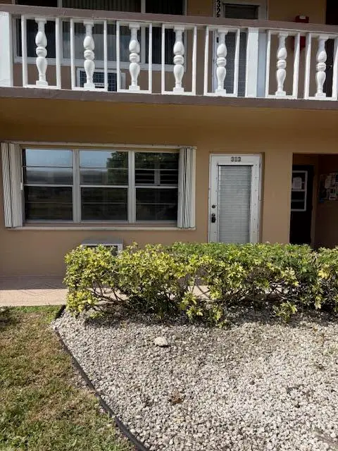 313 Andover #M, West Palm Beach, FL 33417