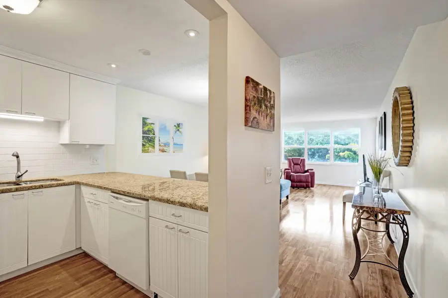 1502 S Lakeside Drive #303, Lake Worth Beach, FL 33460 - #2