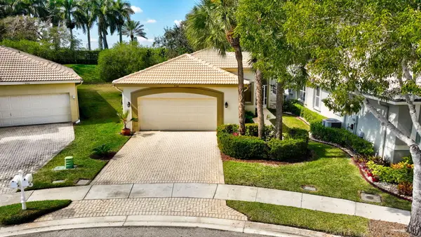 9168 Bay Point Circle, West Palm Beach, FL 33411