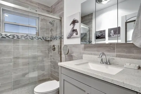 2131 NE 42nd Court #210e, Lighthouse Point, FL 33064