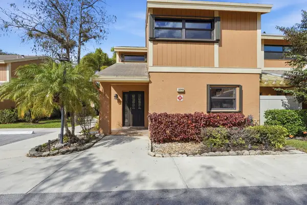 2049 NW 45th Avenue, Coconut Creek, FL 33066