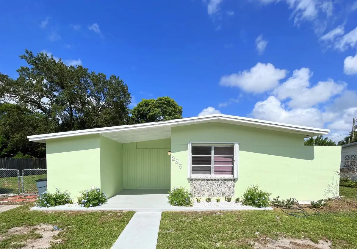 285 SE Abeto Lane, Port Saint Lucie, FL 34983 - #1