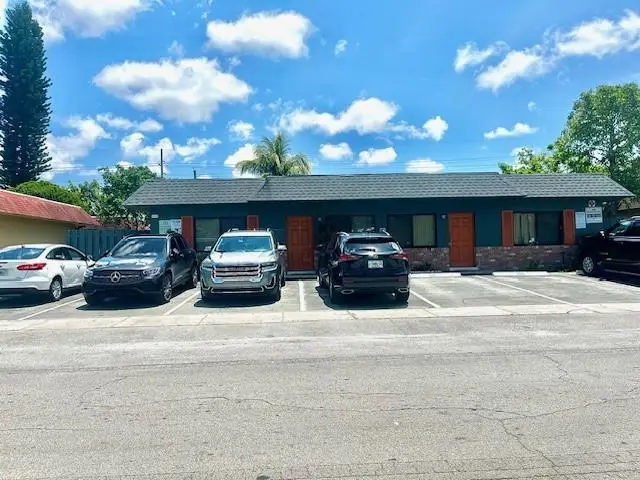 4040 NW 31st Terrace, Fort Lauderdale, FL 33309 - #2