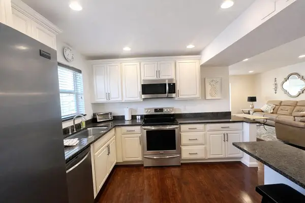 11 Colonial Club Drive #201, Boynton Beach, FL 33435