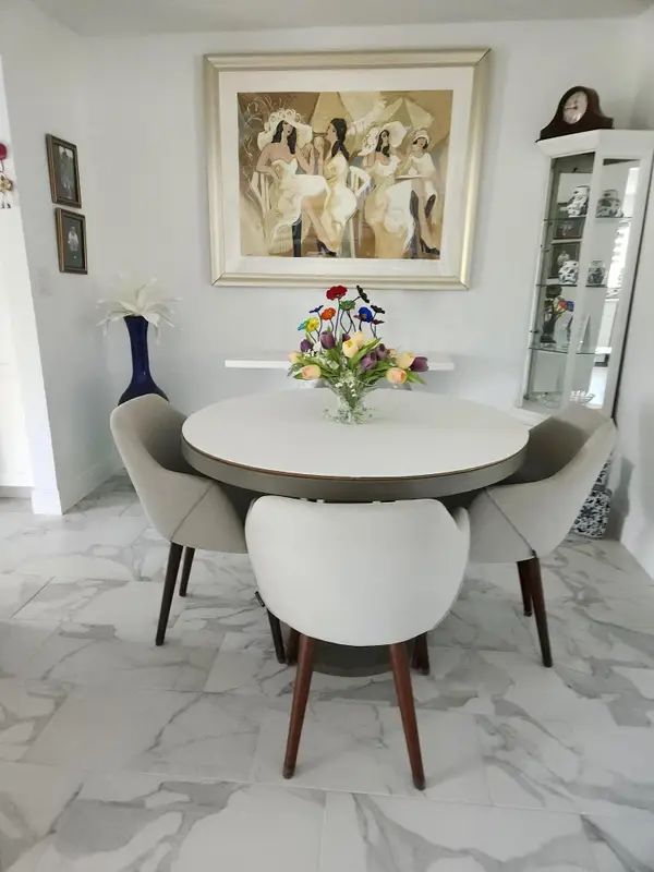 3951 Via Poinciana #214, Lake Worth Beach, FL 33467