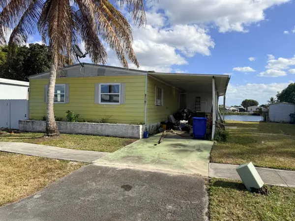 21720 N Heritage Circle, Pembroke Pines, FL 33029