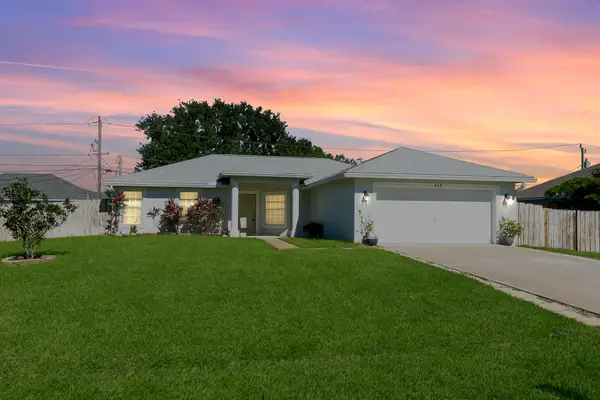 413 SW Mccomb Avenue, Port St Lucie, FL 34953