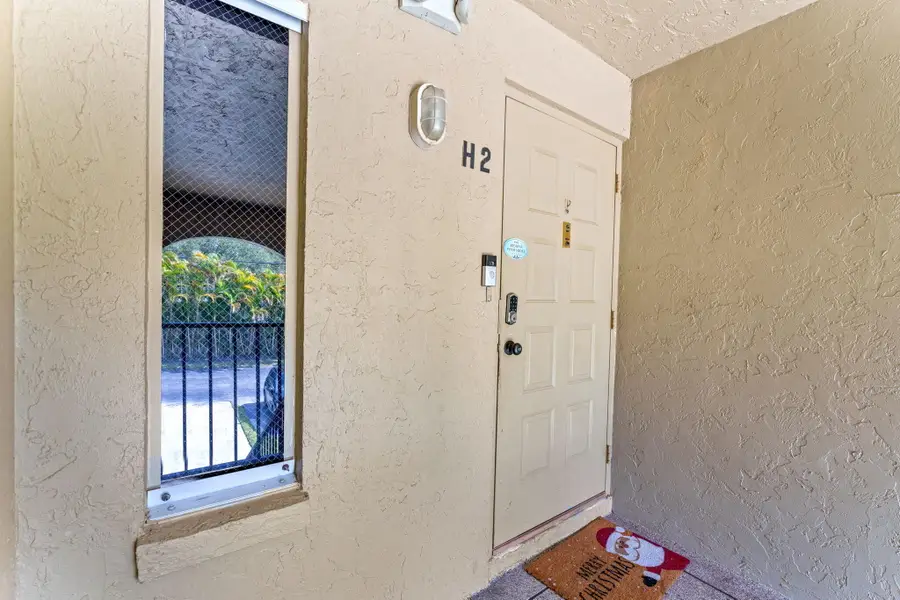 723 Sunny Pine Way #H2, Greenacres, FL 33415 - #2