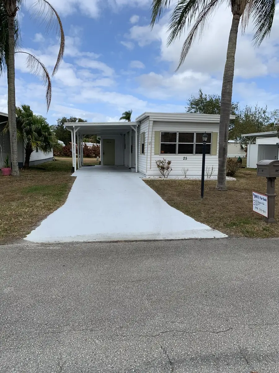 25 Flamenco Way, Port Saint Lucie, FL 34952 - #2