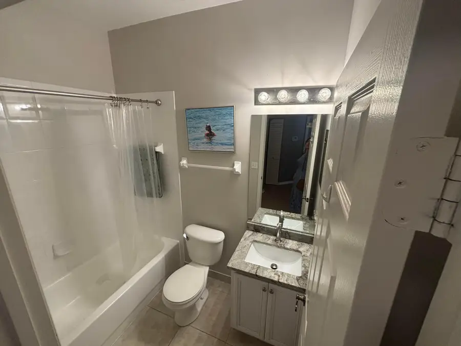 110 Lighthouse Circle #H, Tequesta, FL 33469 - #2