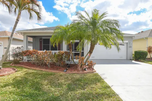 569 NW Cortina Lane, Port St Lucie, FL 34986