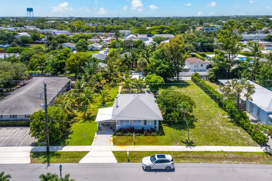 320 SE 4th Avenue, Delray Beach, FL 33483 - #2