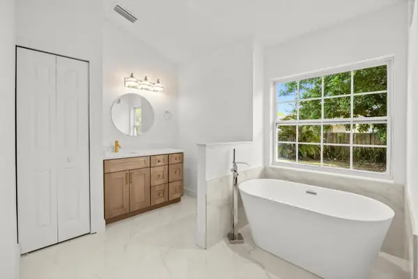 1026 SW Macao Avenue, Port St Lucie, FL 34953