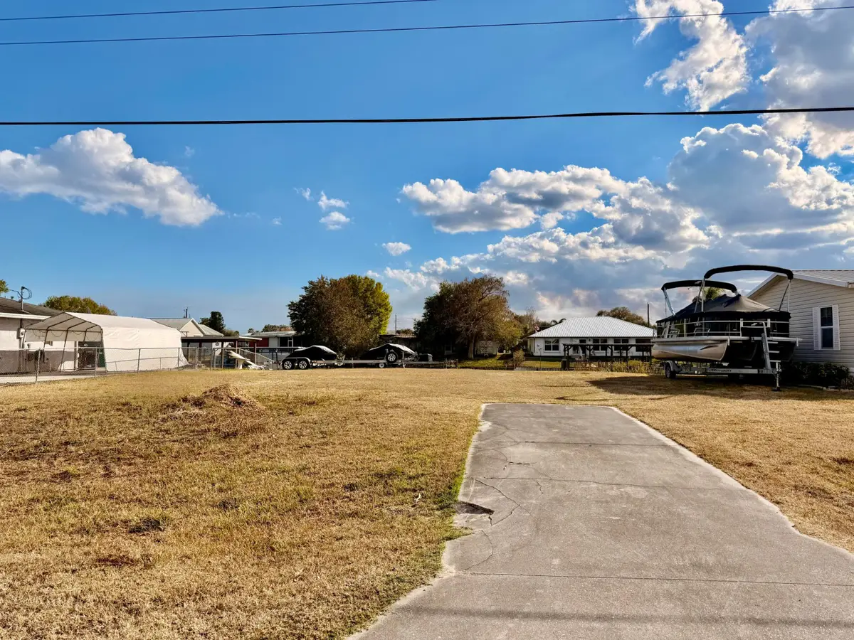 2024 SE 34th Lane, Okeechobee, FL 34974 - #1