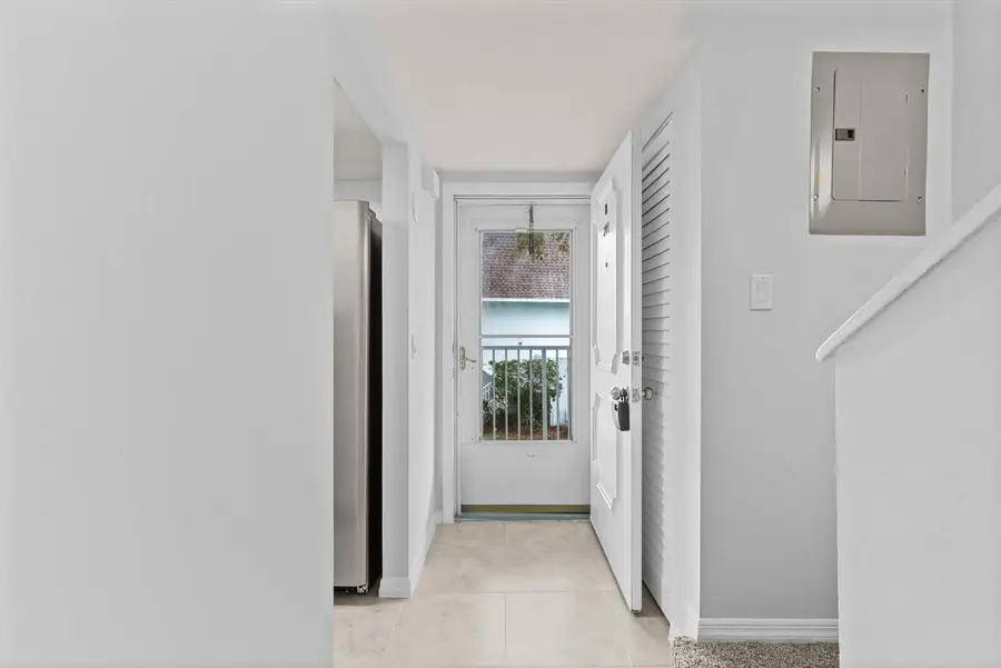 1901 Indian River Boulevard #201, Vero Beach, FL 32960 - #2