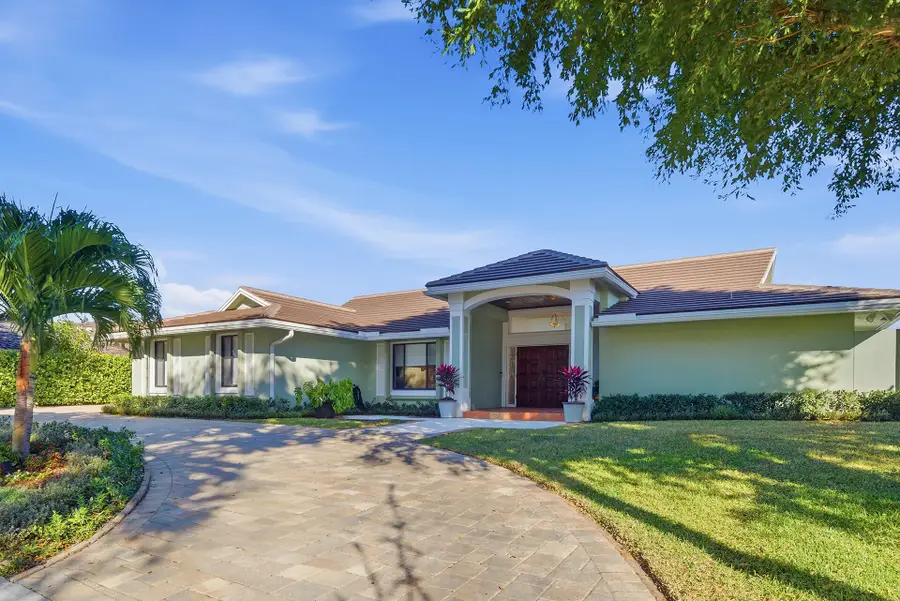 2308 Embassy Drive, West Palm Beach, FL 33401 - #2