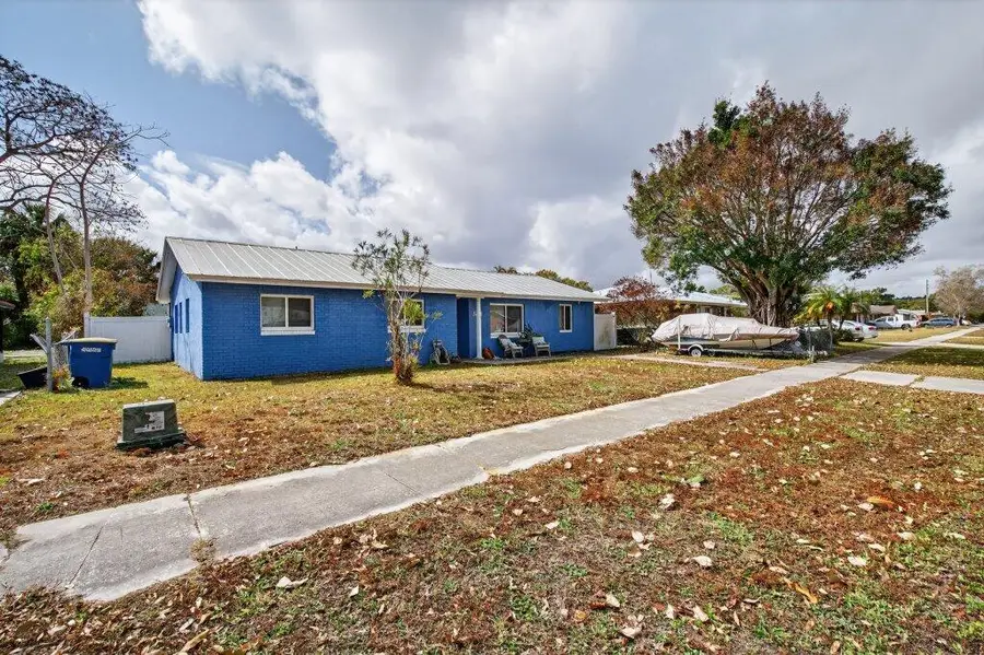 3201 Kentucky Avenue, Fort Pierce, FL 34947 - #2