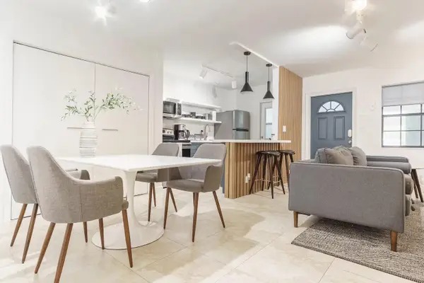 2404 NE Ne 33rd Ave Avenue #4, Fort Lauderdale, FL 33305