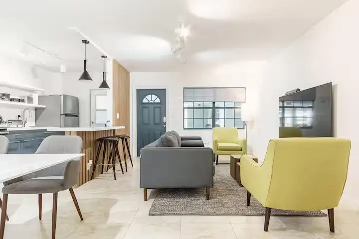 2404 NE Ne 33rd Ave Avenue #4, Fort Lauderdale, FL 33305 - #3