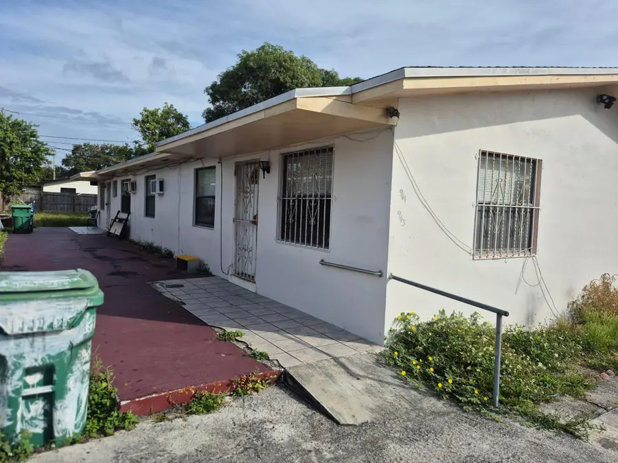 941 NW 102nd Street, Miami, FL 33150 - #3