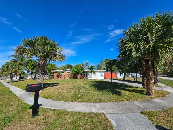 12212 Acapulco Avenue, Palm Beach Gardens, FL 33410