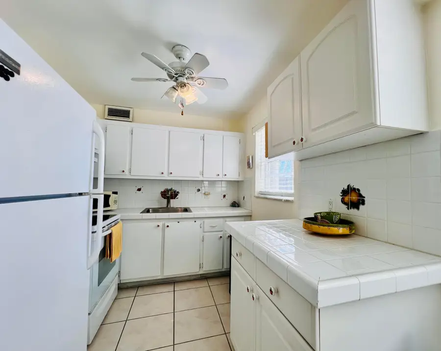 173 Dorchester H, West Palm Beach, FL 33417 - #2