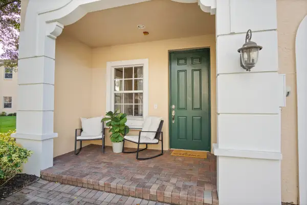 192 SW Otter Run Place, Stuart, FL 34997