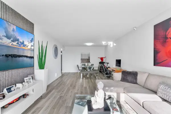 19380 Collins Avenue #523, North Miami Beach, FL 33160