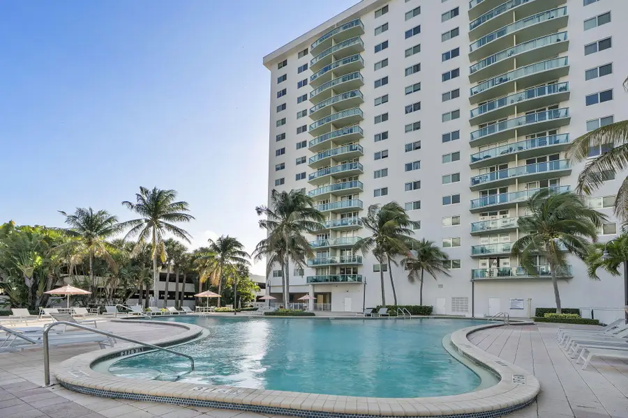 19380 Collins Avenue #523, North Miami Beach, FL 33160 - #2